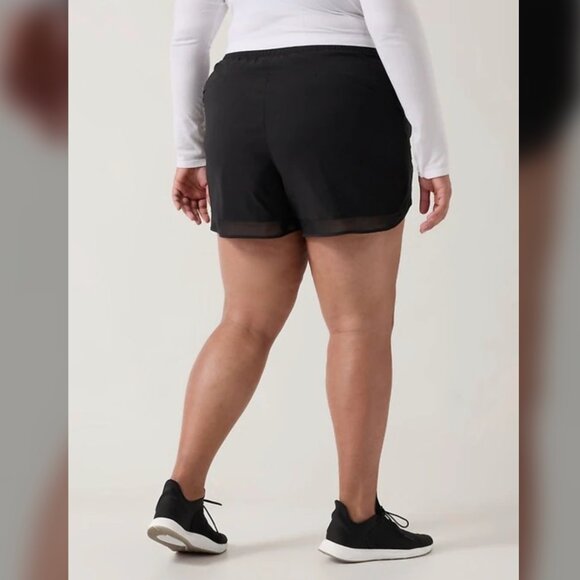 Athleta NEW Mesh Racer Run Short in Black 4" Inseam Women's Plus size 3x - Picture 8 of 9